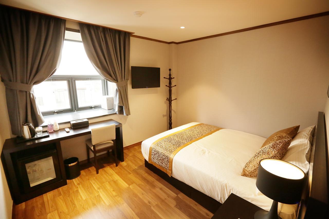 Sunland Hotel Jeju Exteriör bild
